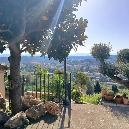 Vaste Bas De Villa Le Belvedere Draguignan Exterior photo